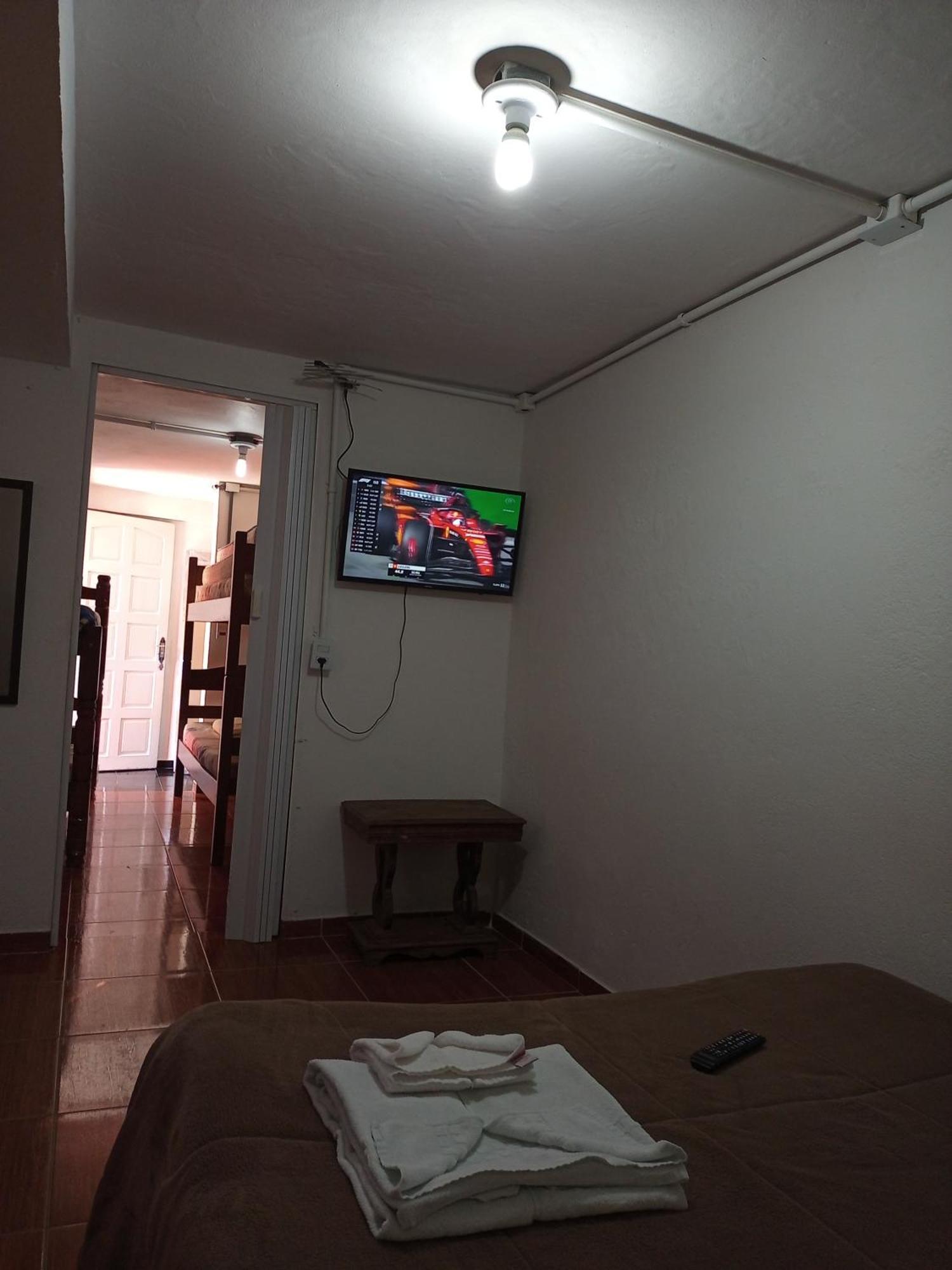 Parque Cerejeiras-suite Acomodacoes Basicas * Campos do Jordão